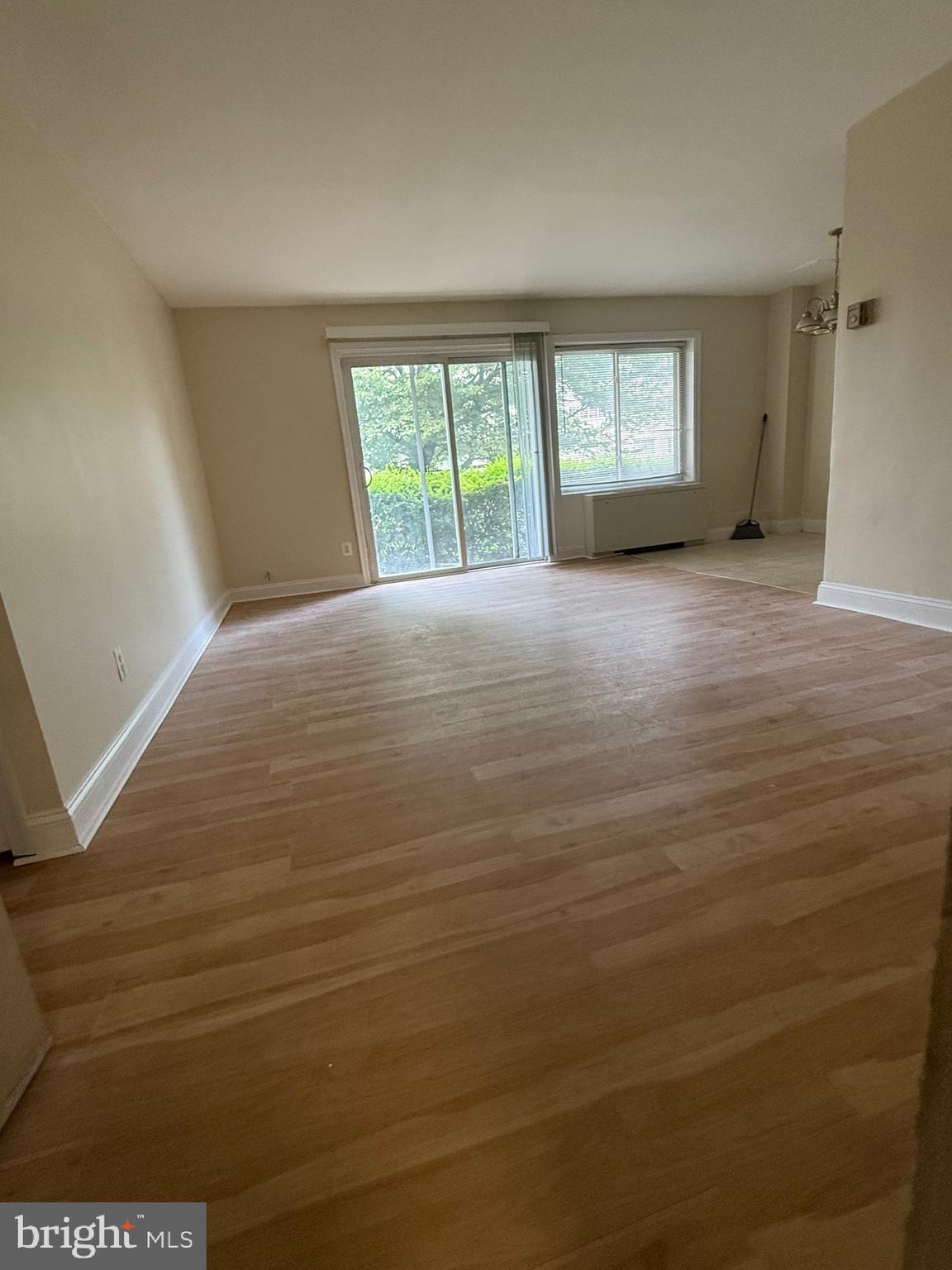 THE FAIRMONT 1001 CONDO - Residential Lease