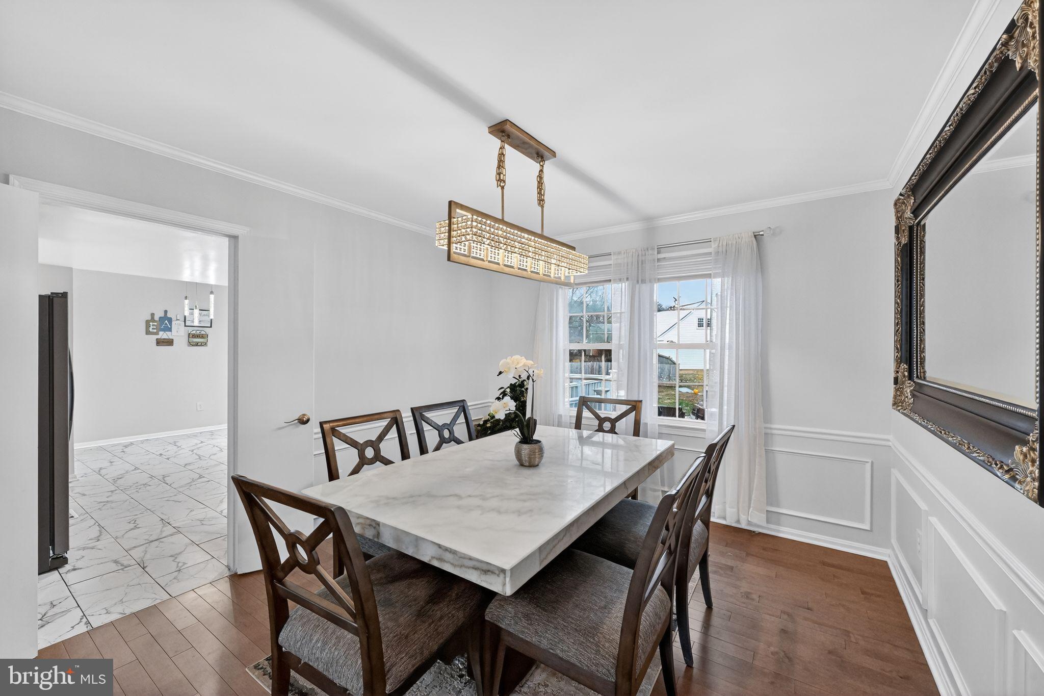 COURTS OF CHANDON - Residential