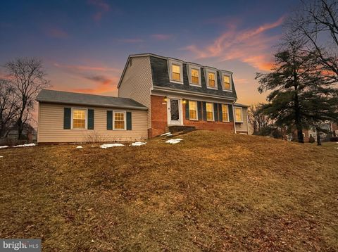 711 CAMPBELL WAY HERNDON VA 20170