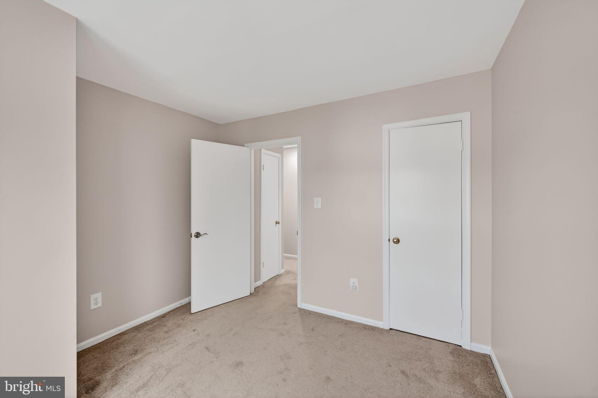 COURTS OF CHANDON - Residential