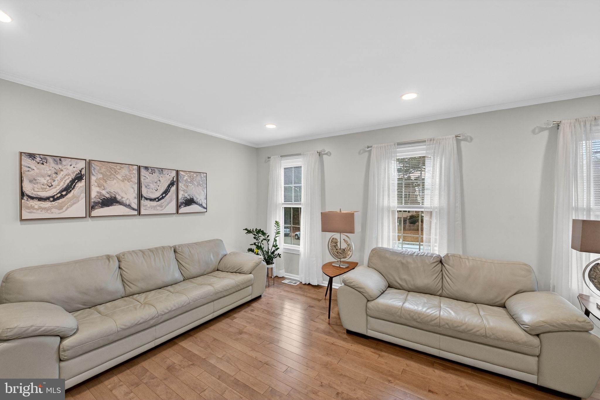 COURTS OF CHANDON - Residential