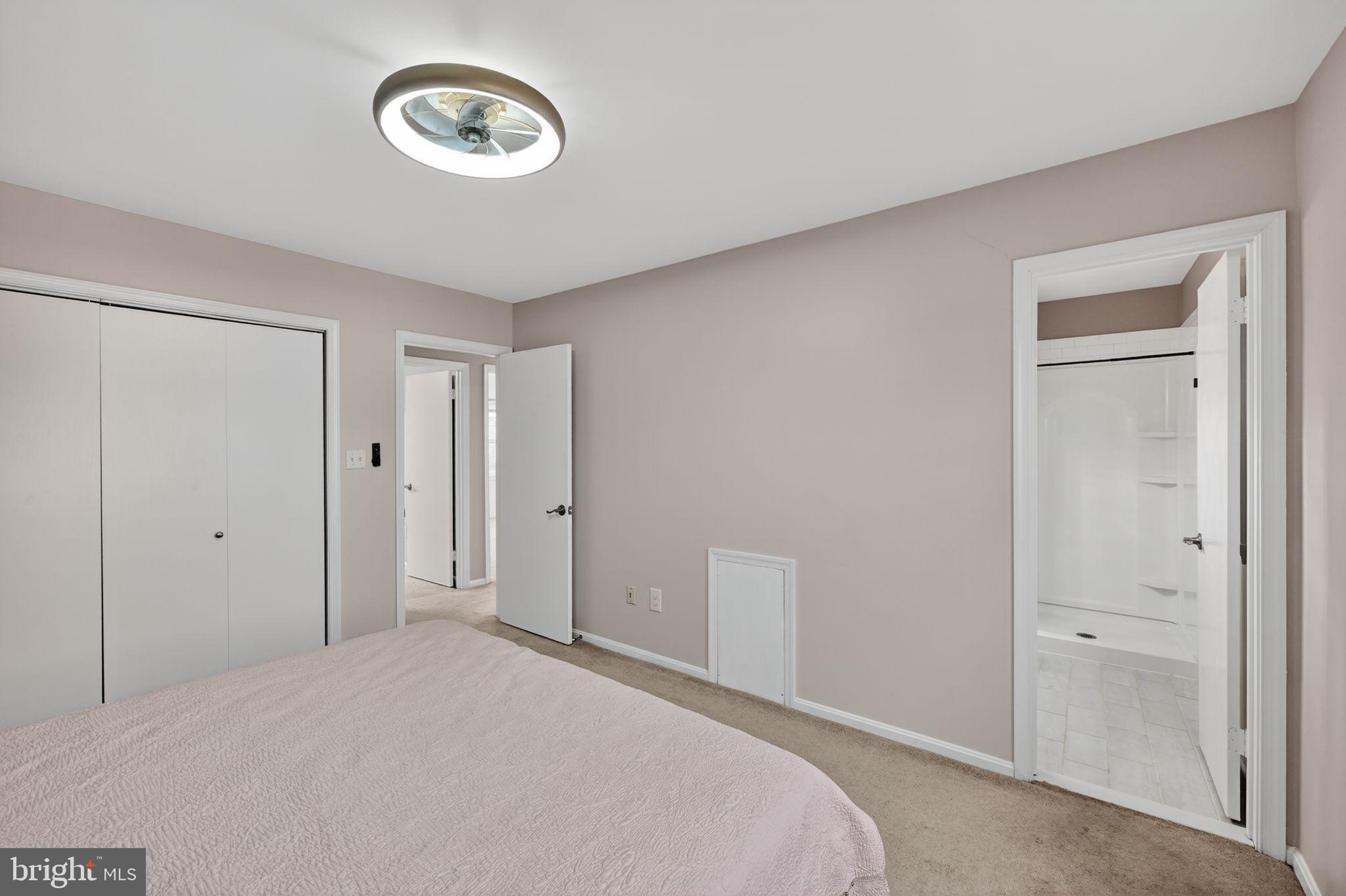 COURTS OF CHANDON - Residential