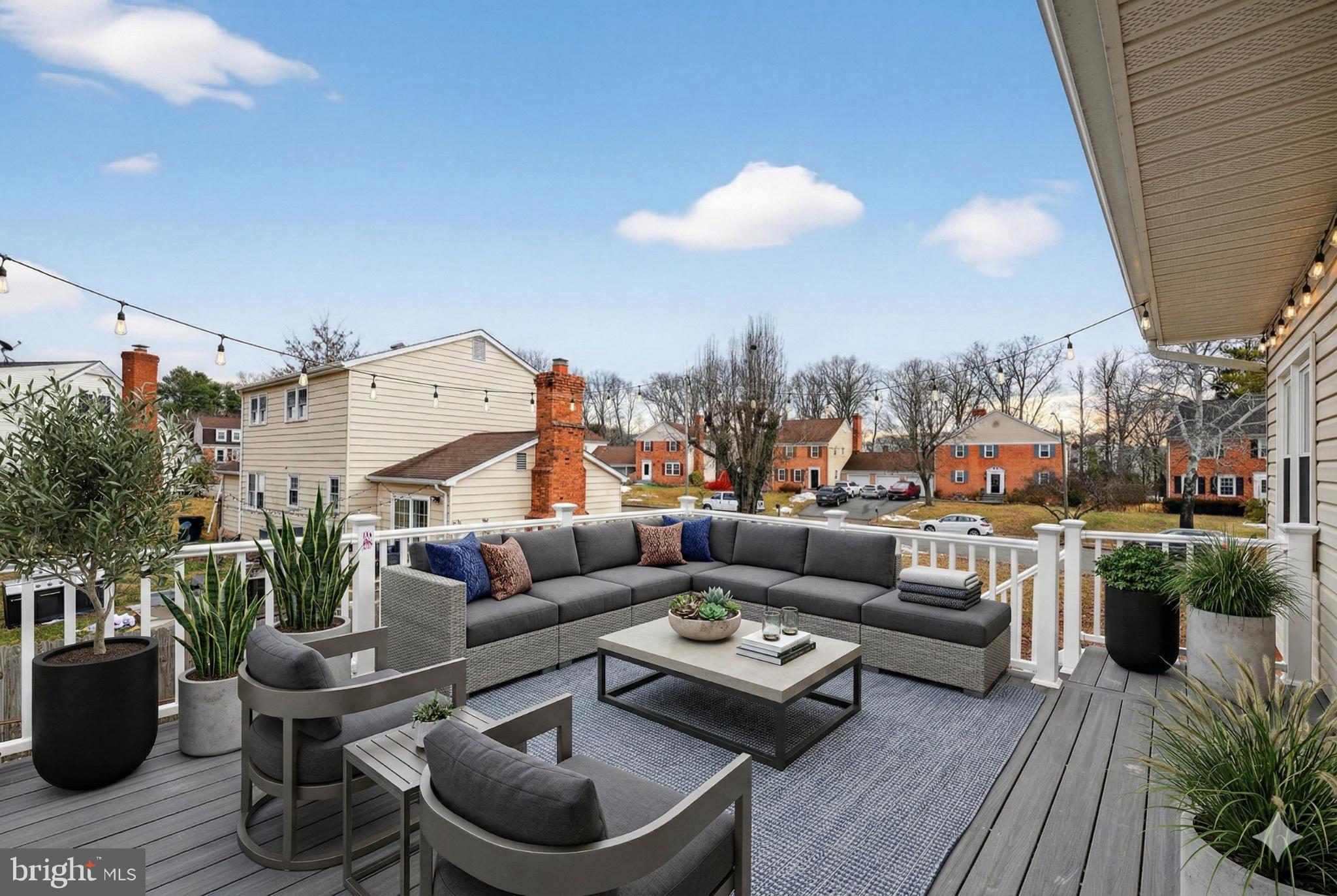 COURTS OF CHANDON - Residential