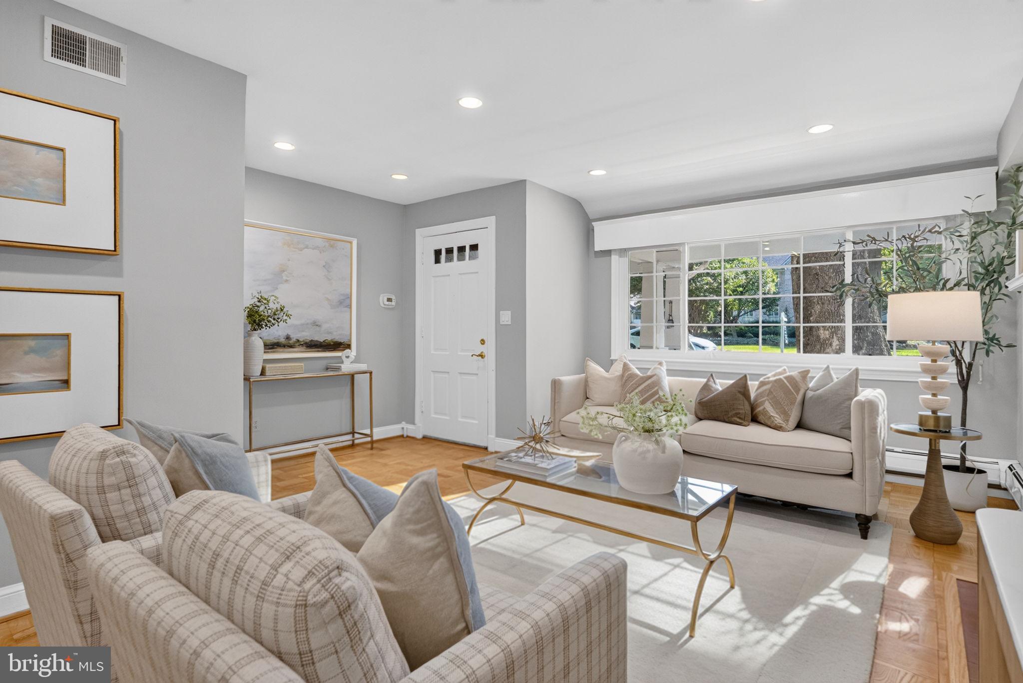 7965 BOLLING DRIVE