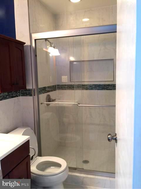 PINEWOOD GREENS - Residential Lease