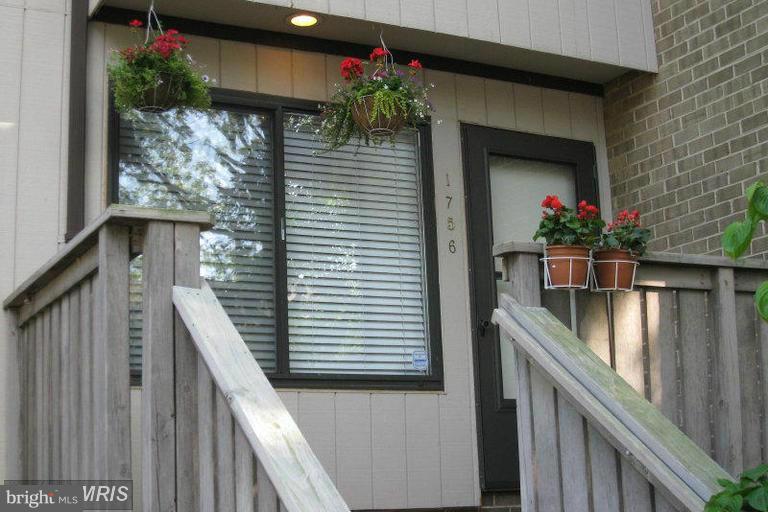 THE WESTERLIES - Residential Lease