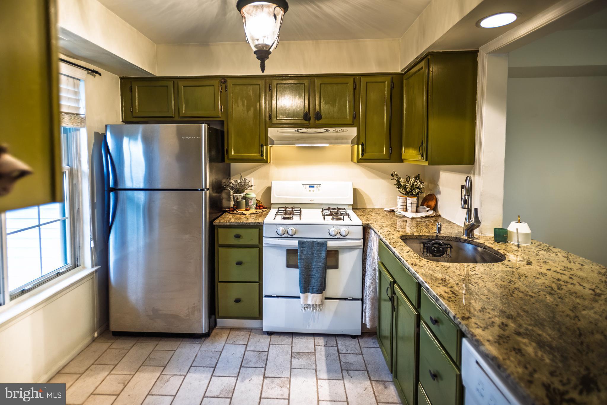 NEWTOWN GRANT - Residential