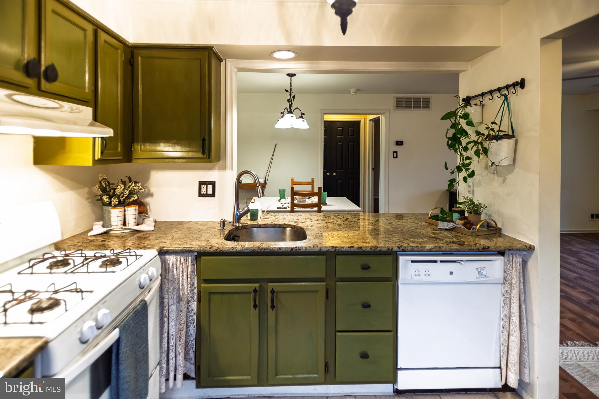 NEWTOWN GRANT - Residential