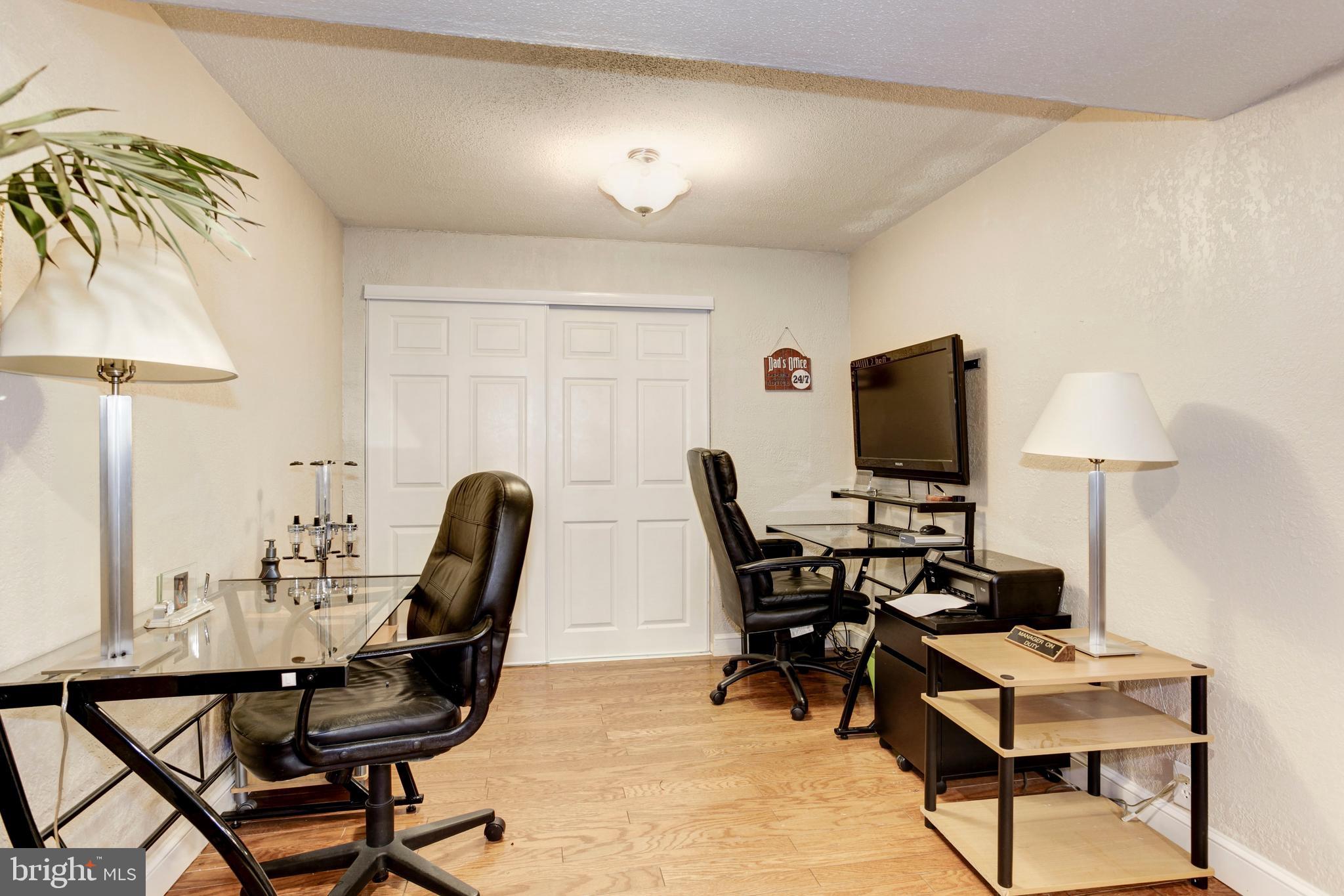 LAKE RIDGE PART 1 - Residential