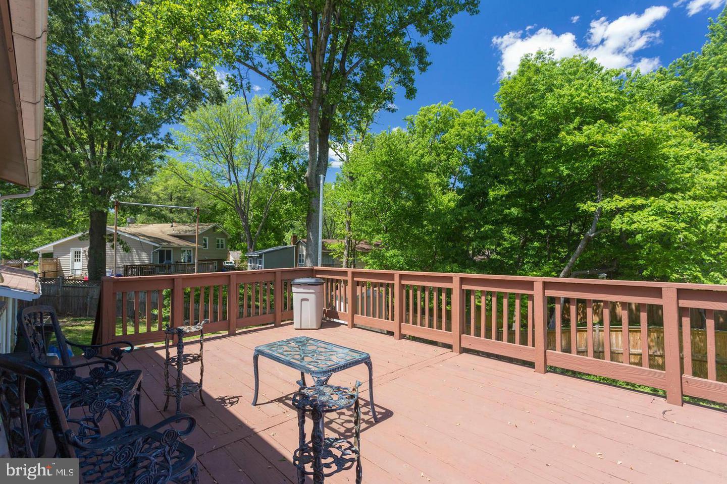 LAKE RIDGE PART 1 - Residential