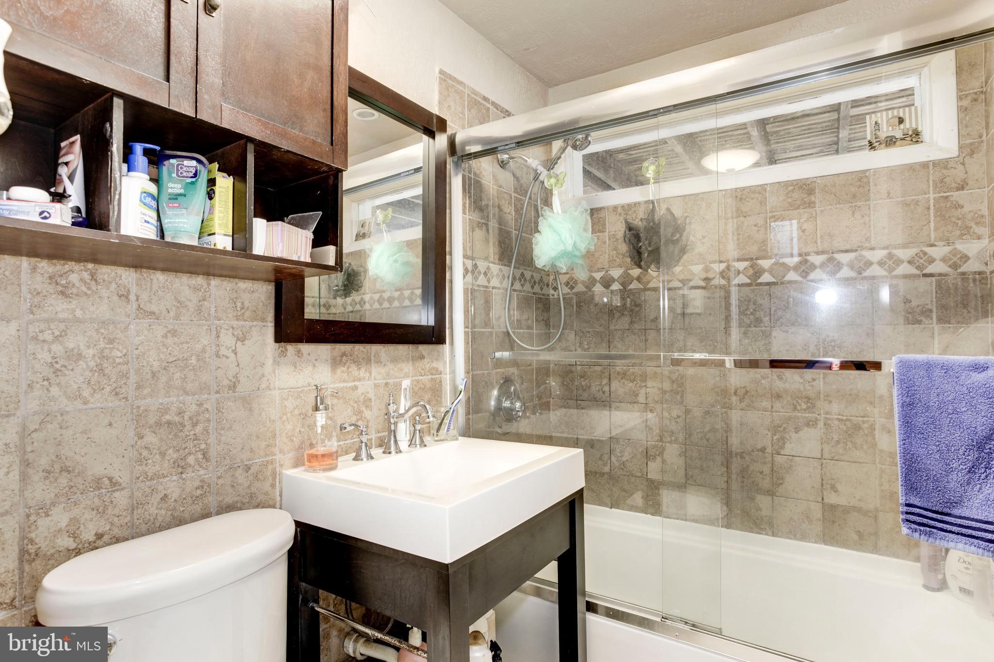 LAKE RIDGE PART 1 - Residential