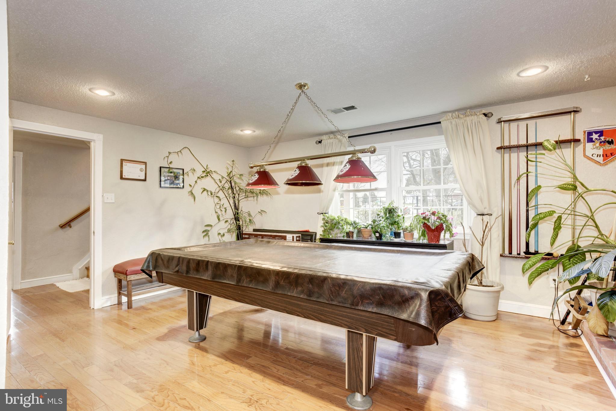 LAKE RIDGE PART 1 - Residential