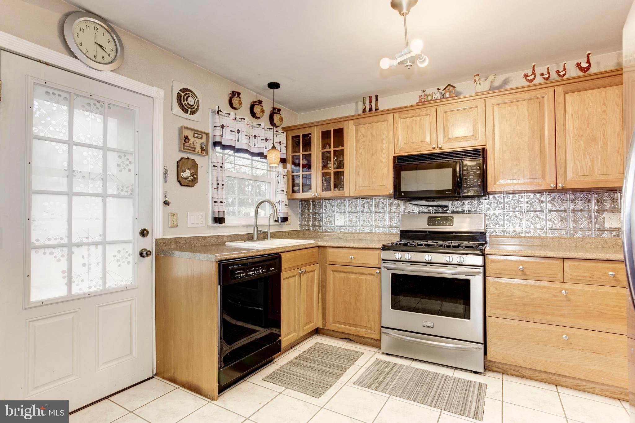 LAKE RIDGE PART 1 - Residential