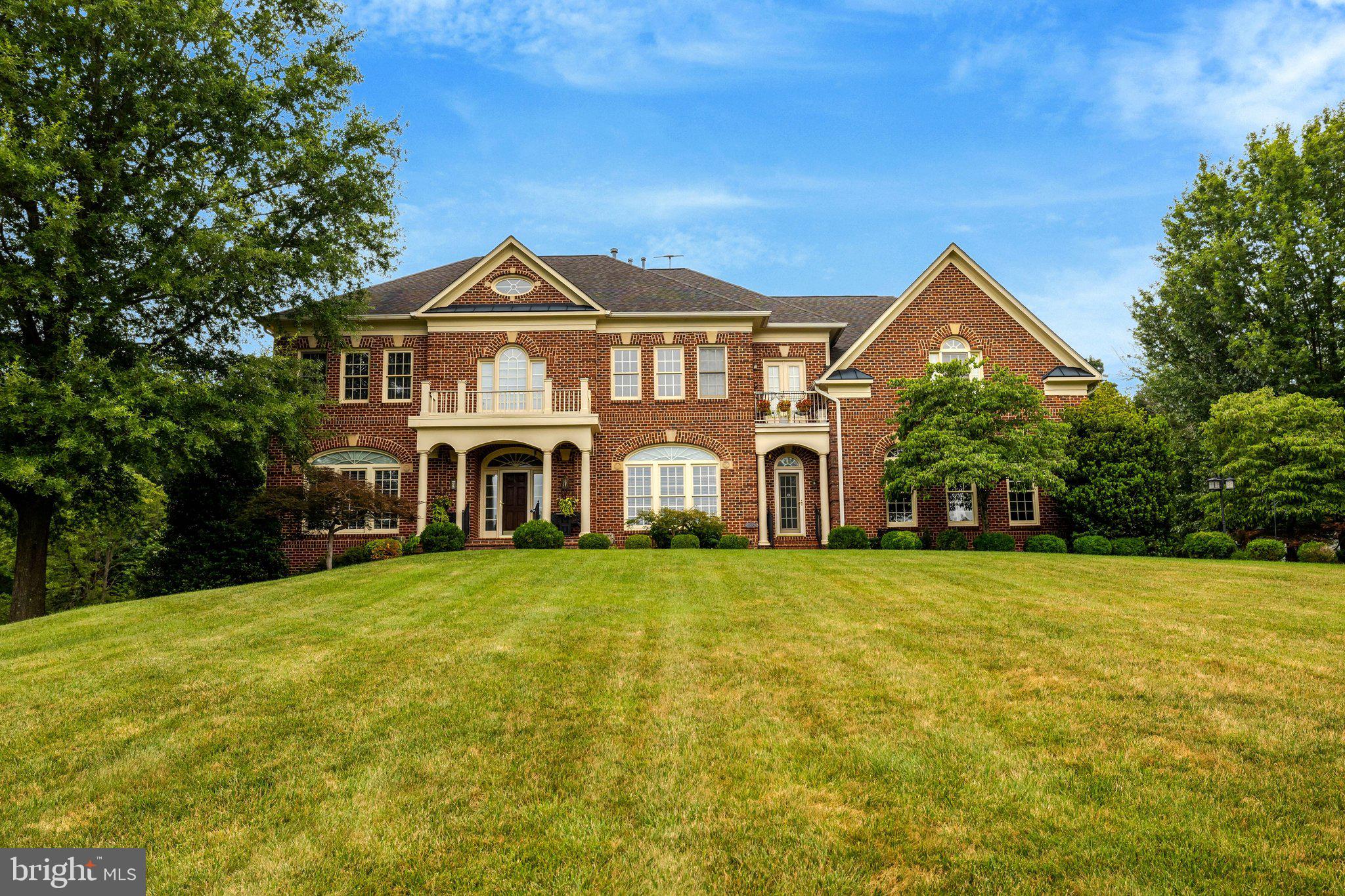 11042 HEATHLAND DRIVE