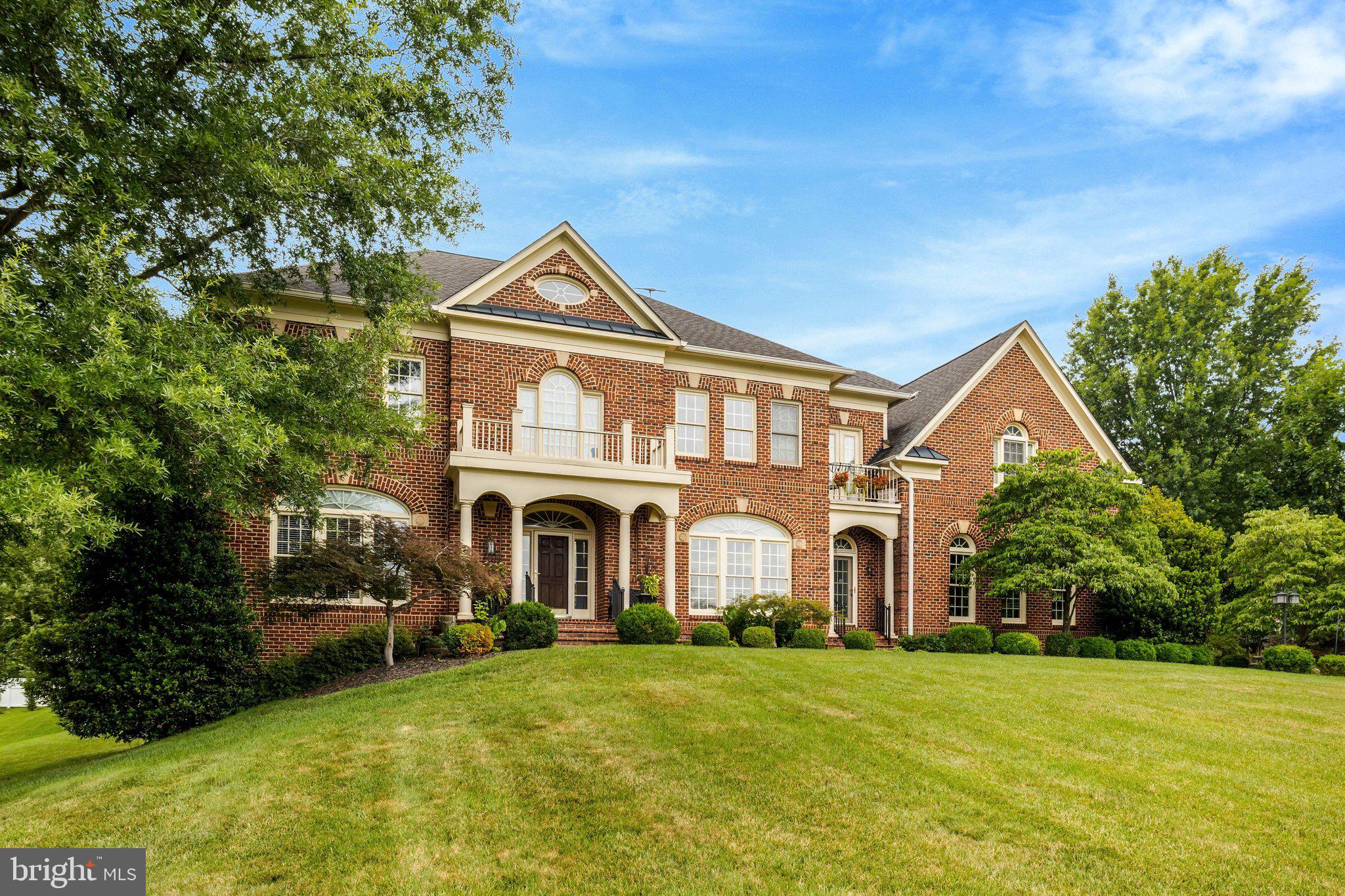 11042 HEATHLAND DRIVE