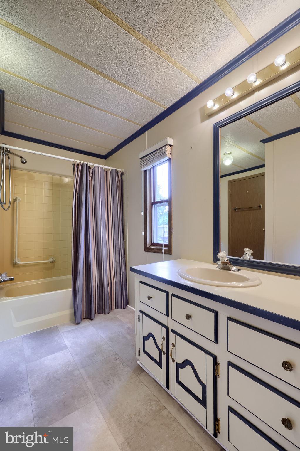 GRETNA SPRINGS COMMUNITY - Residential