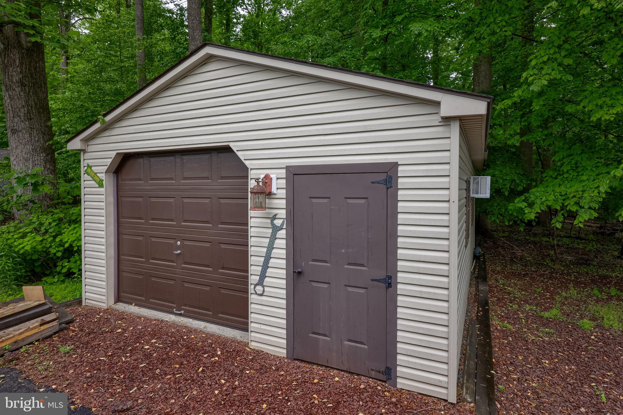GRETNA SPRINGS COMMUNITY - Residential
