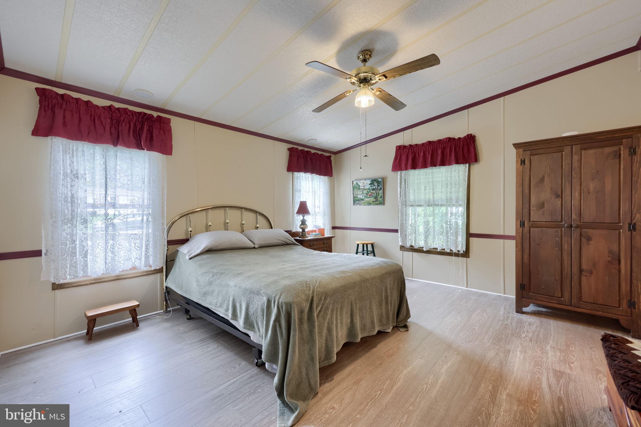 GRETNA SPRINGS COMMUNITY - Residential