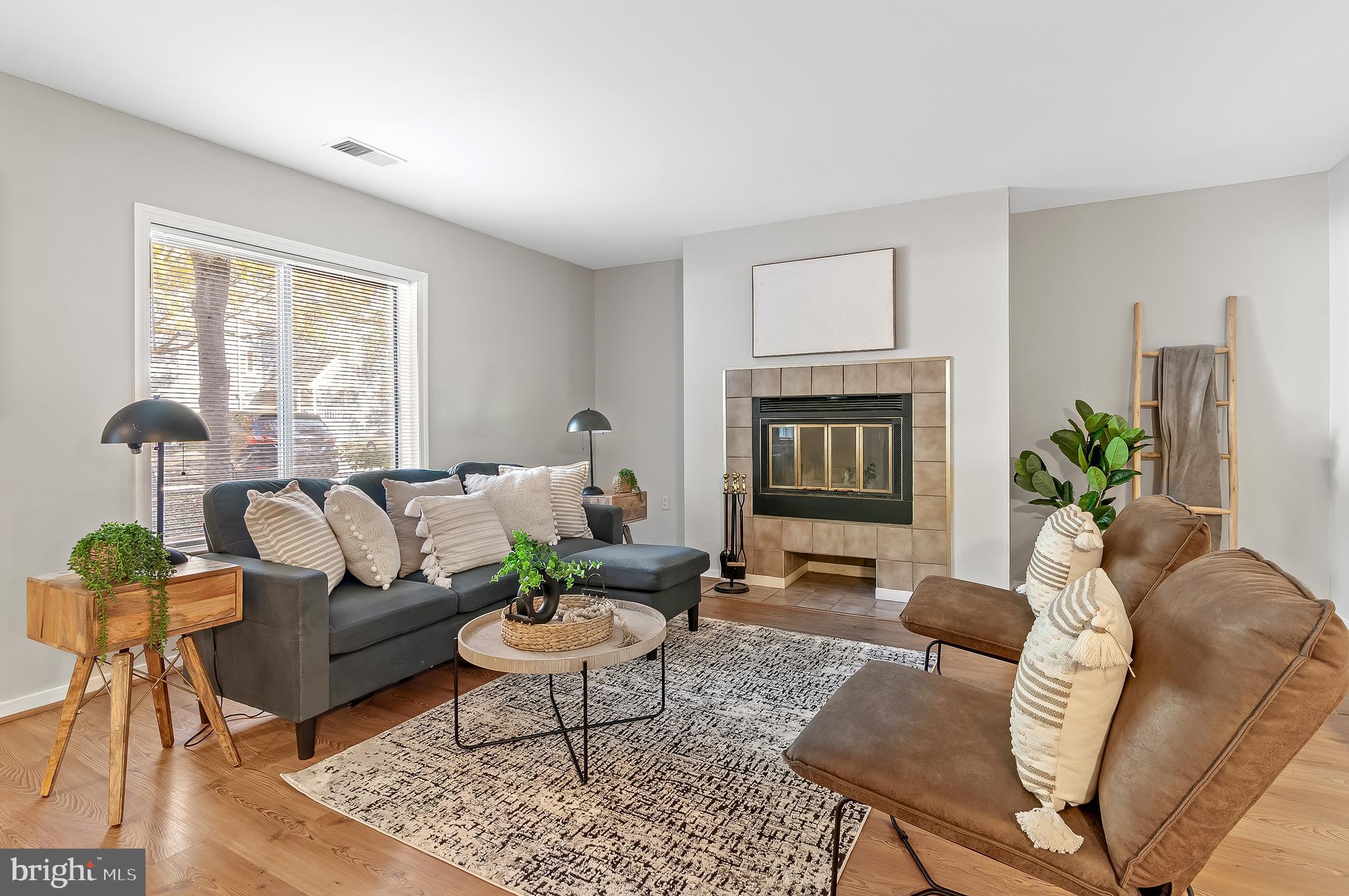 BEDFORD COMMONS - Residential