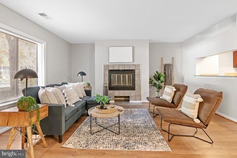 Tiny photo for 79 Greenwich Place #79, BALTIMORE, MD 21208 (MLS # MDBC2144414)