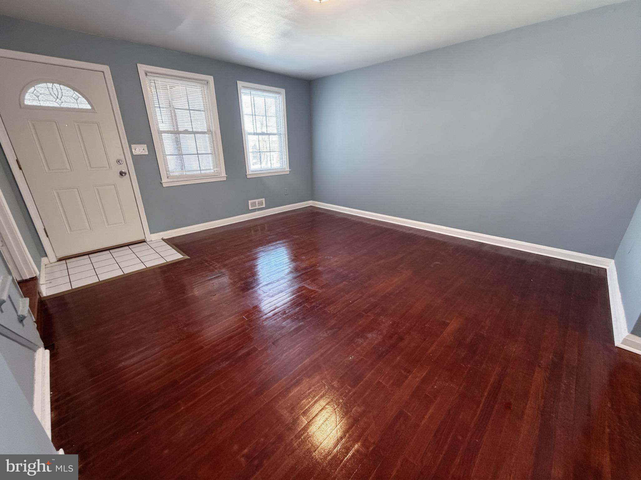 EASTWOOD - Residential