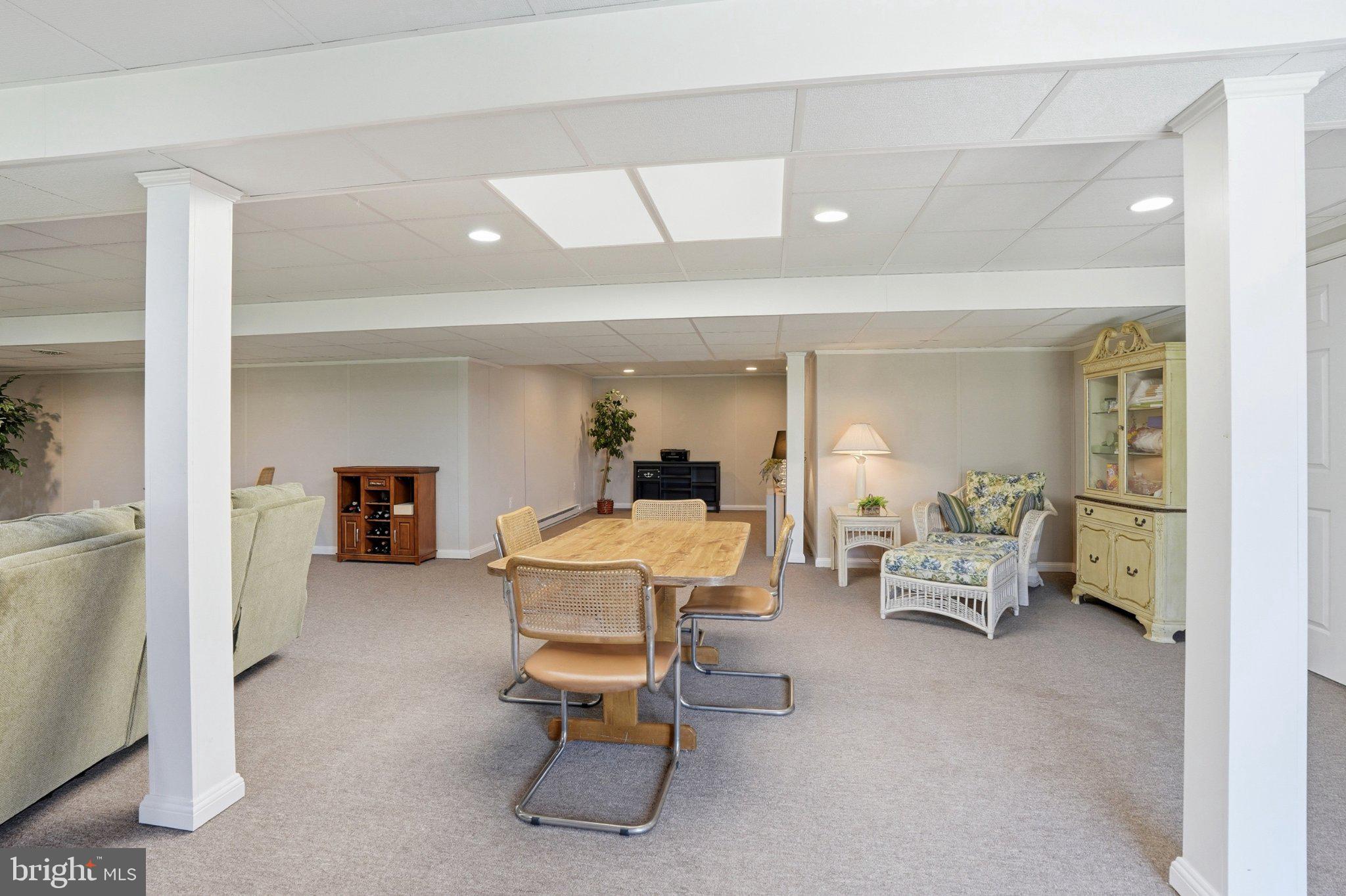 PENNS MEADOW - Residential