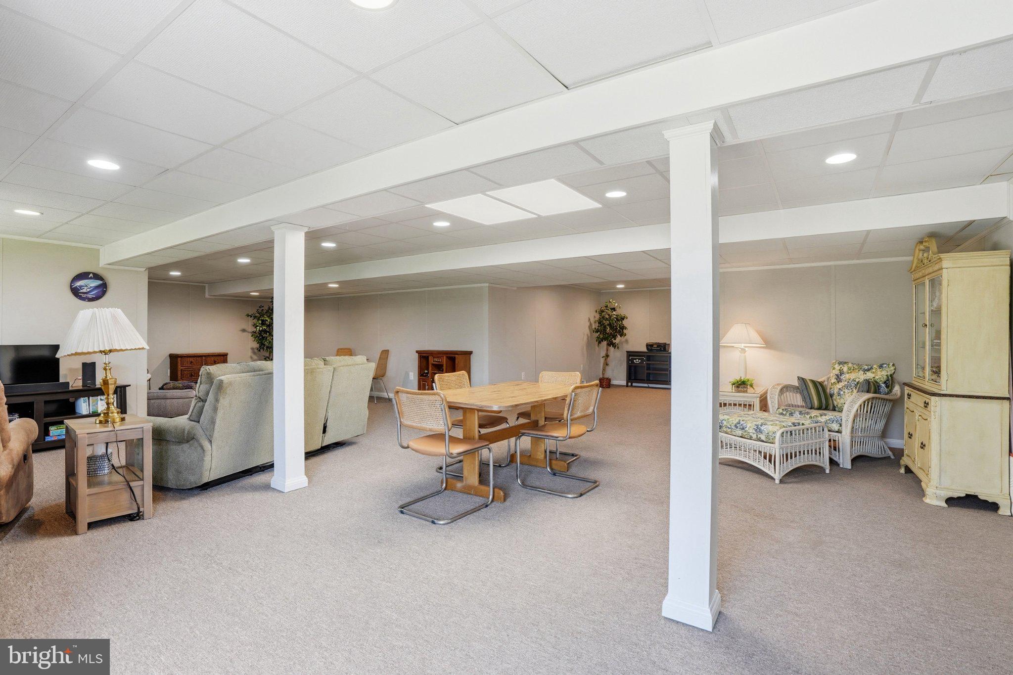 PENNS MEADOW - Residential