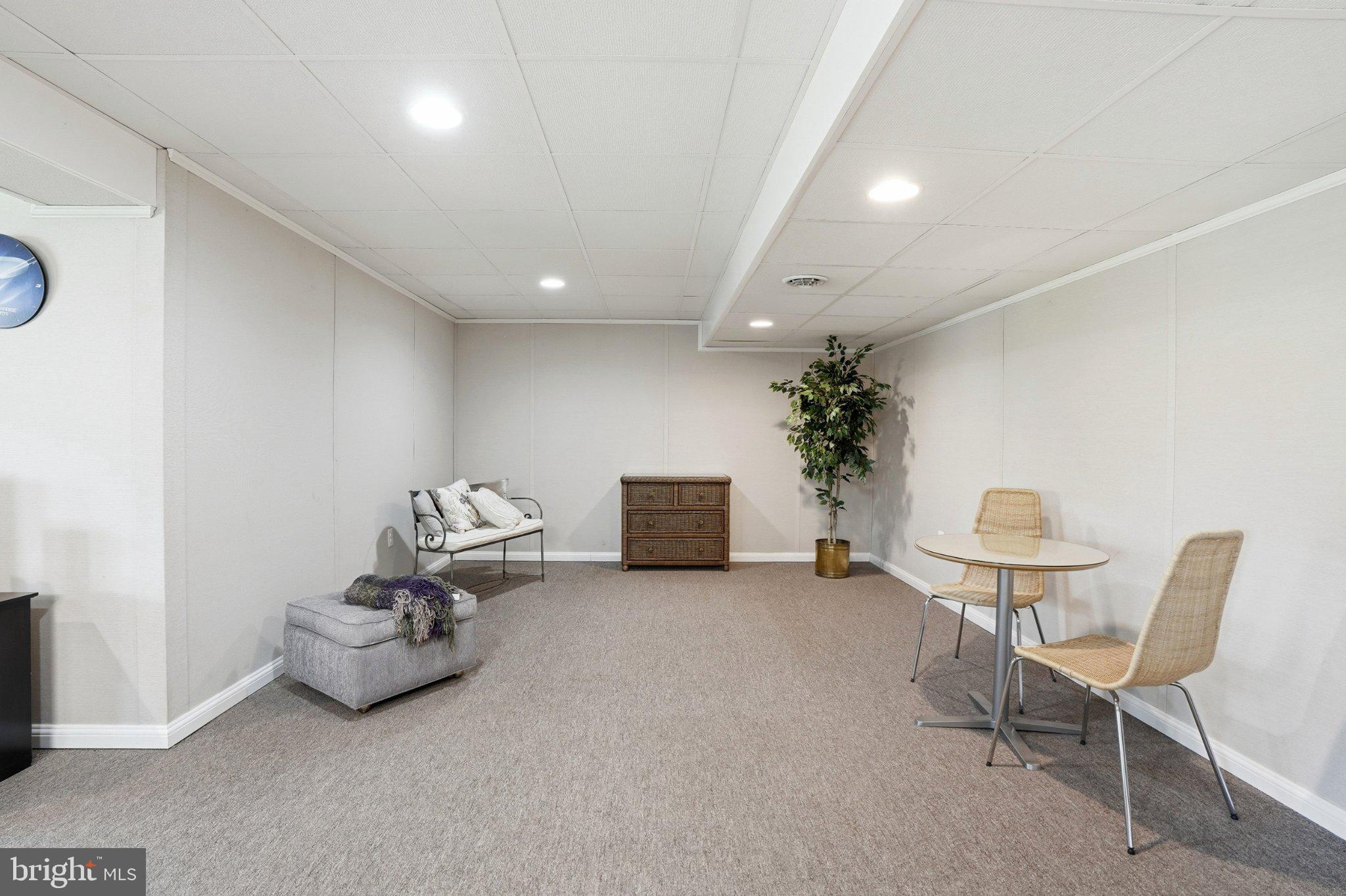 PENNS MEADOW - Residential