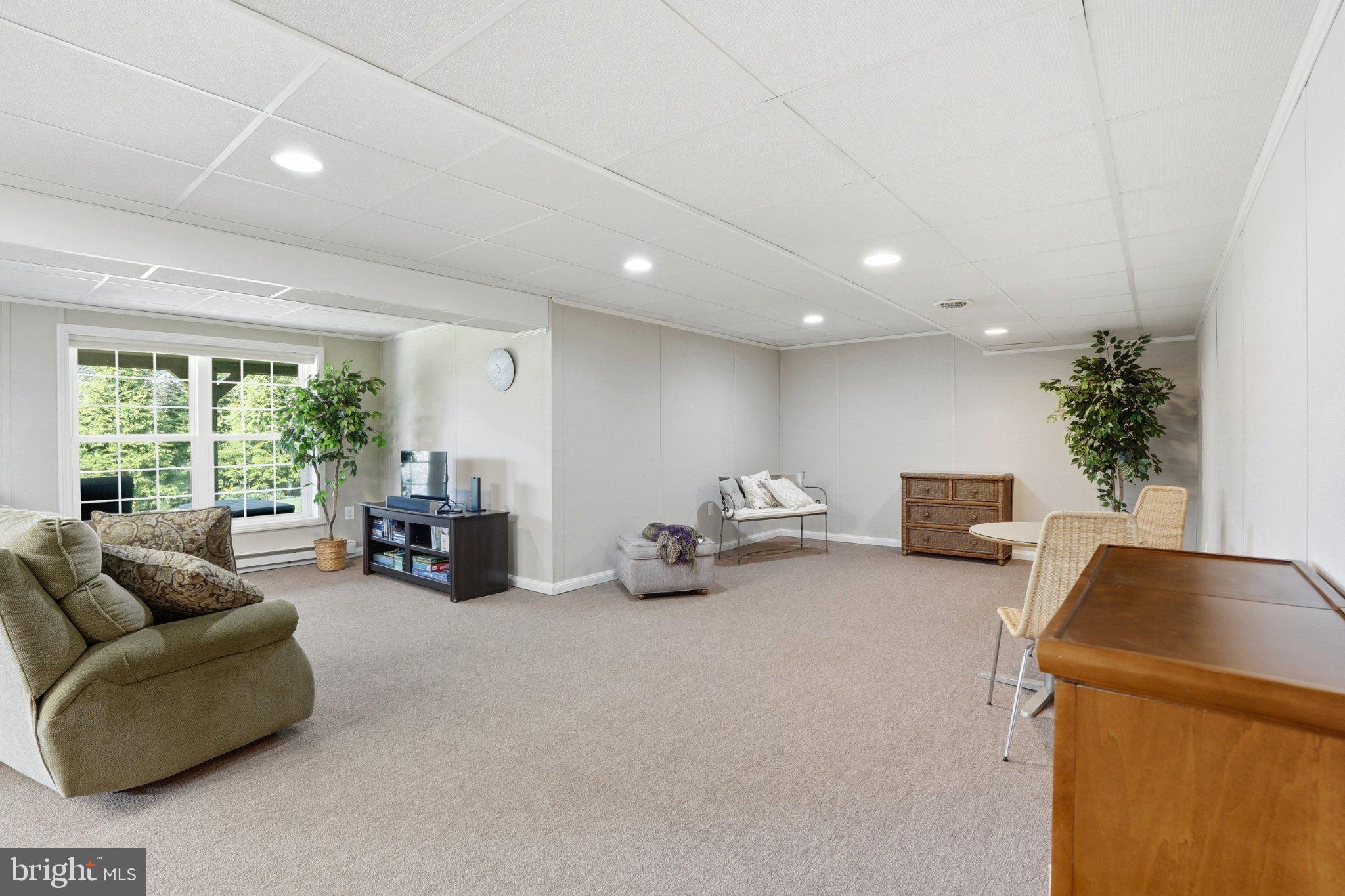 PENNS MEADOW - Residential