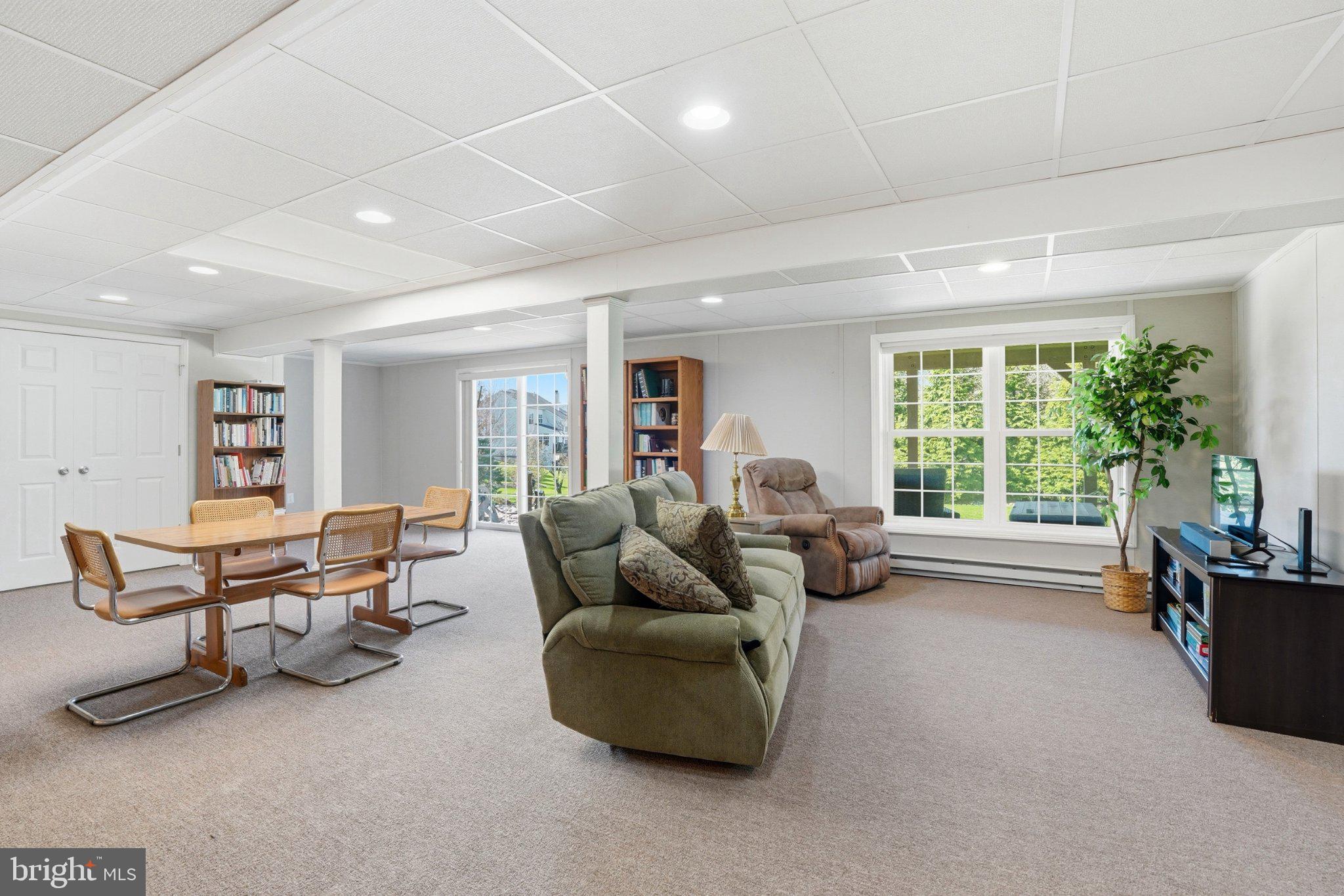 PENNS MEADOW - Residential