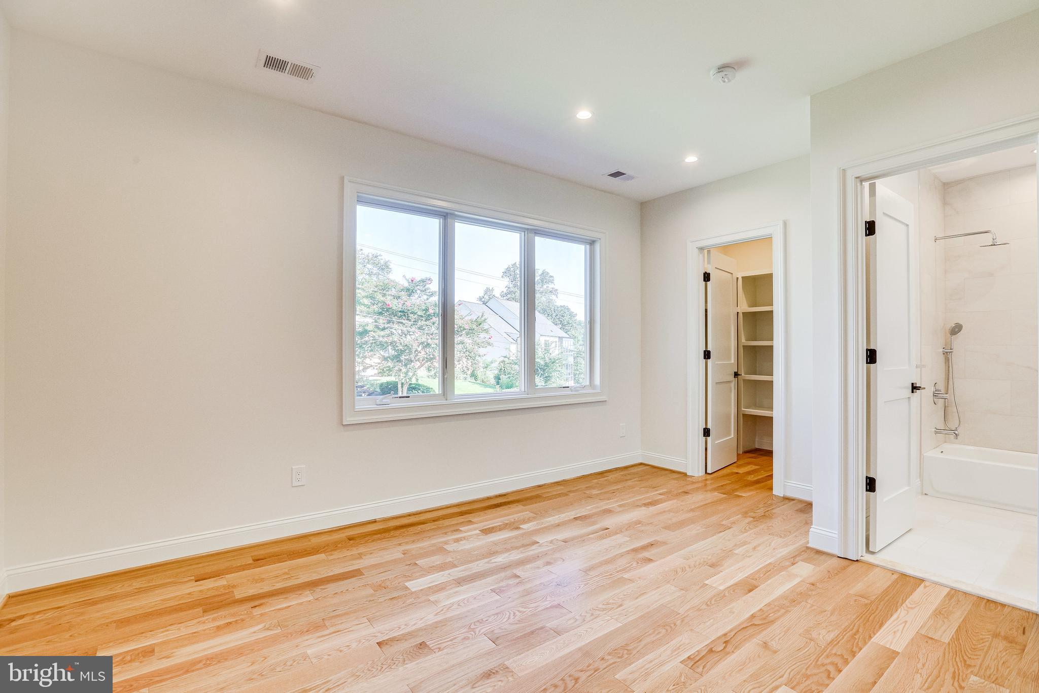 BROYHILL FOREST - Residential Lease