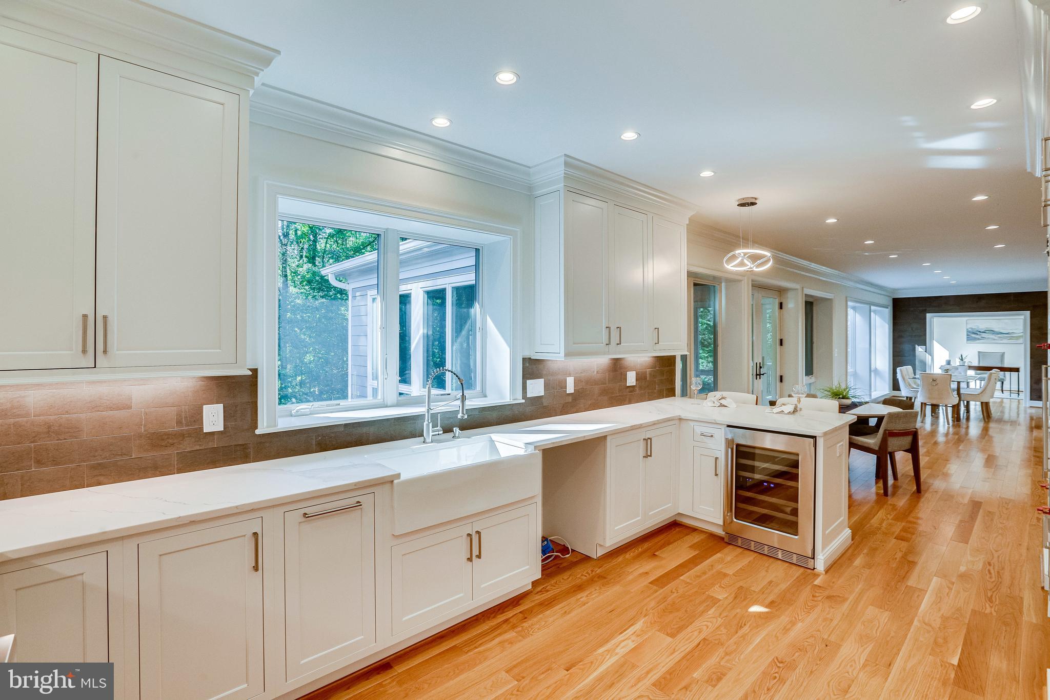 BROYHILL FOREST - Residential Lease