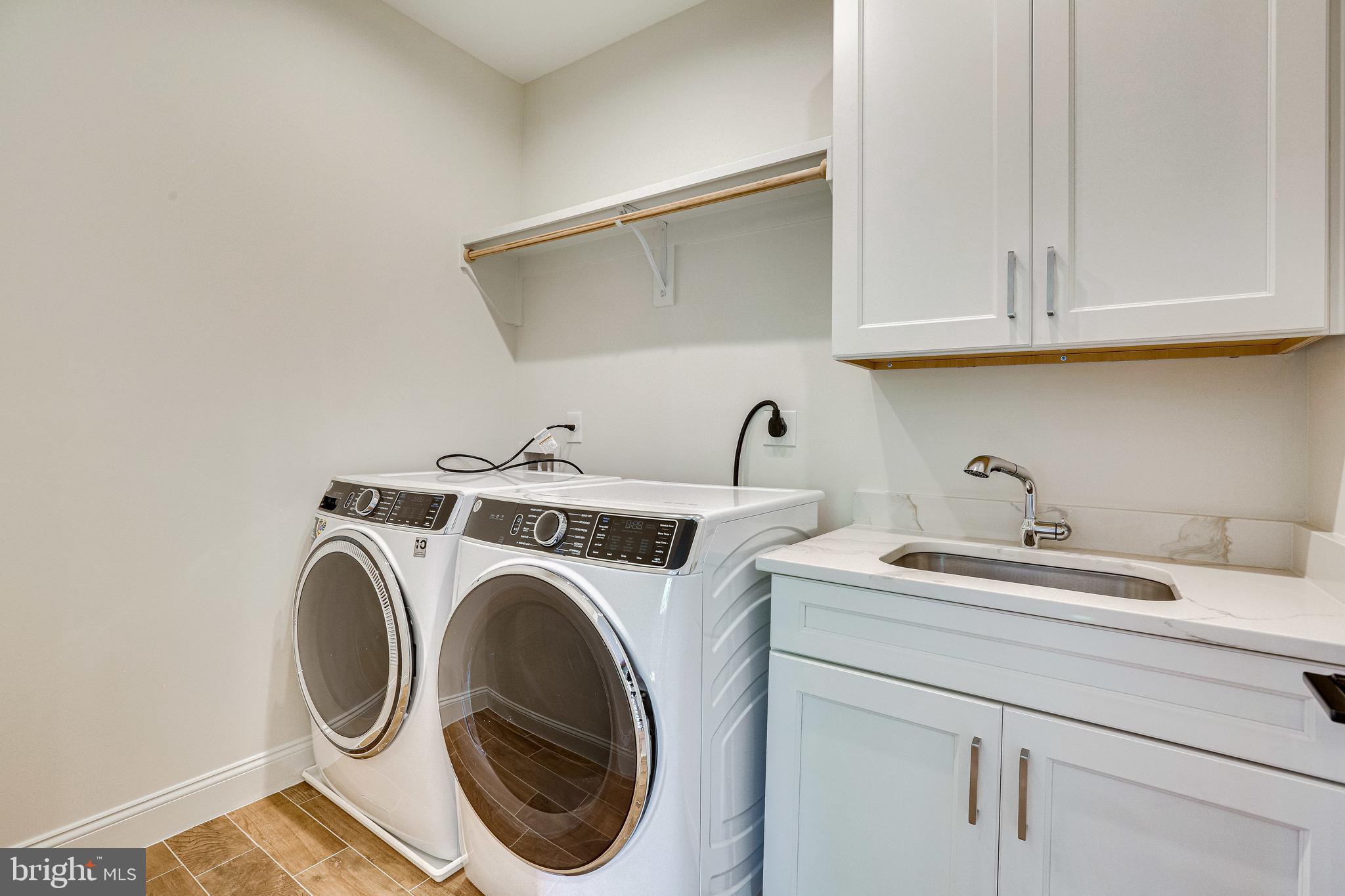 BROYHILL FOREST - Residential Lease