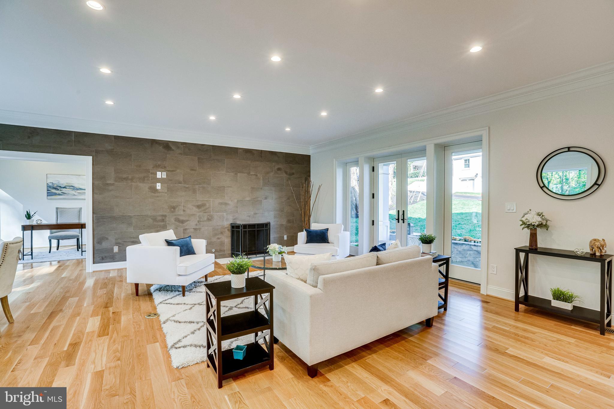 BROYHILL FOREST - Residential Lease