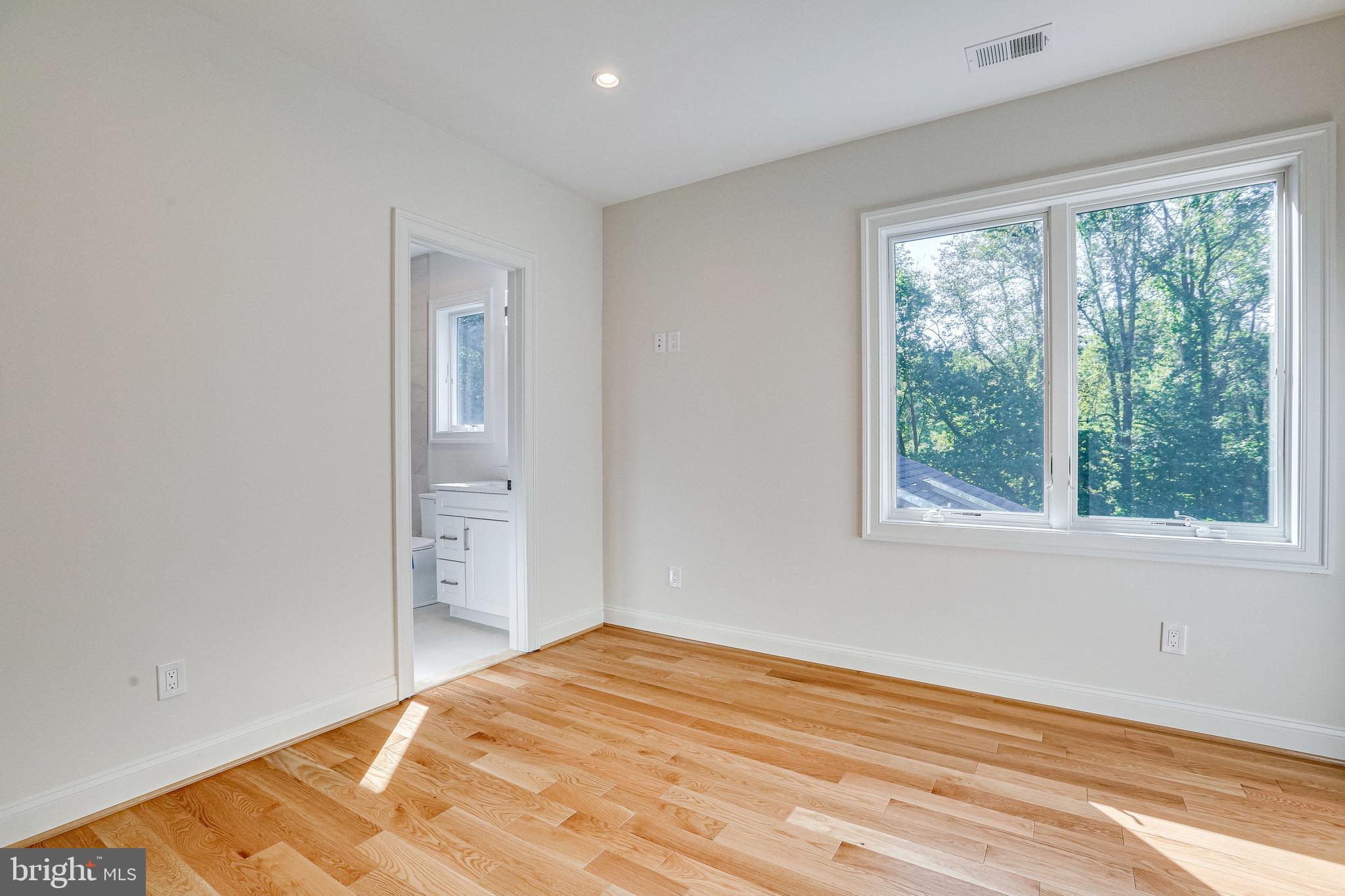 BROYHILL FOREST - Residential Lease