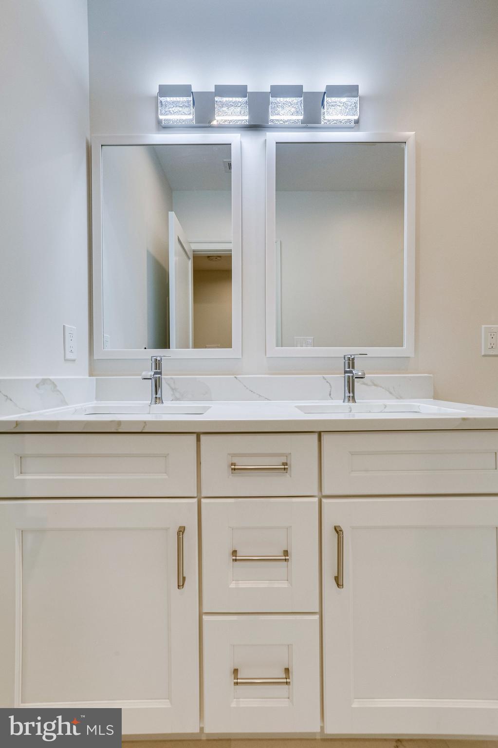 BROYHILL FOREST - Residential Lease