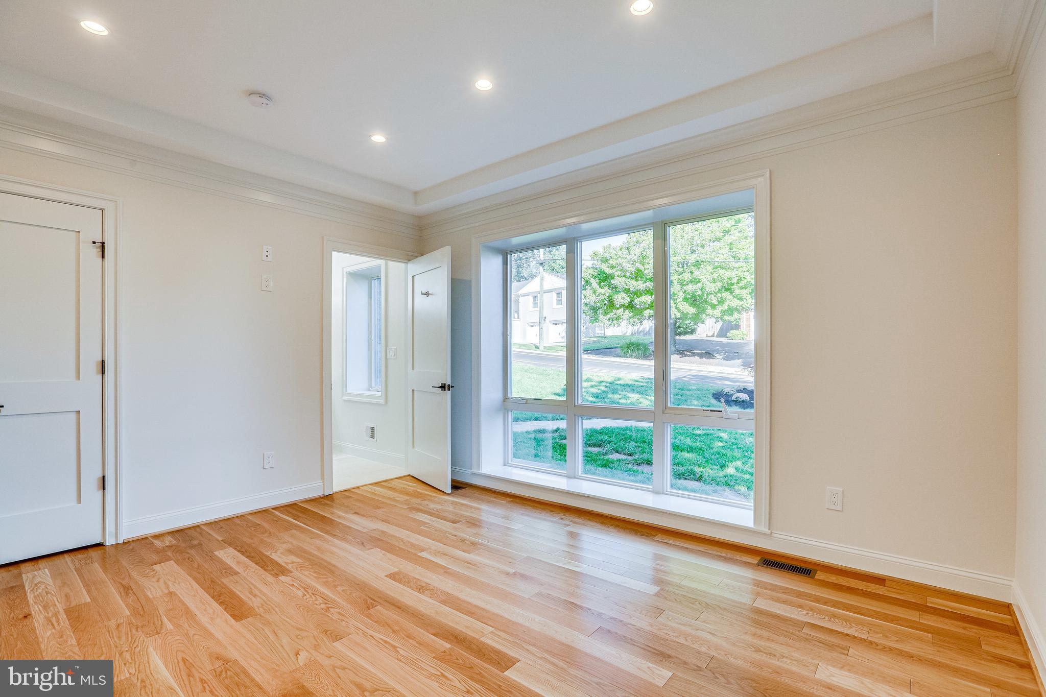 BROYHILL FOREST - Residential Lease