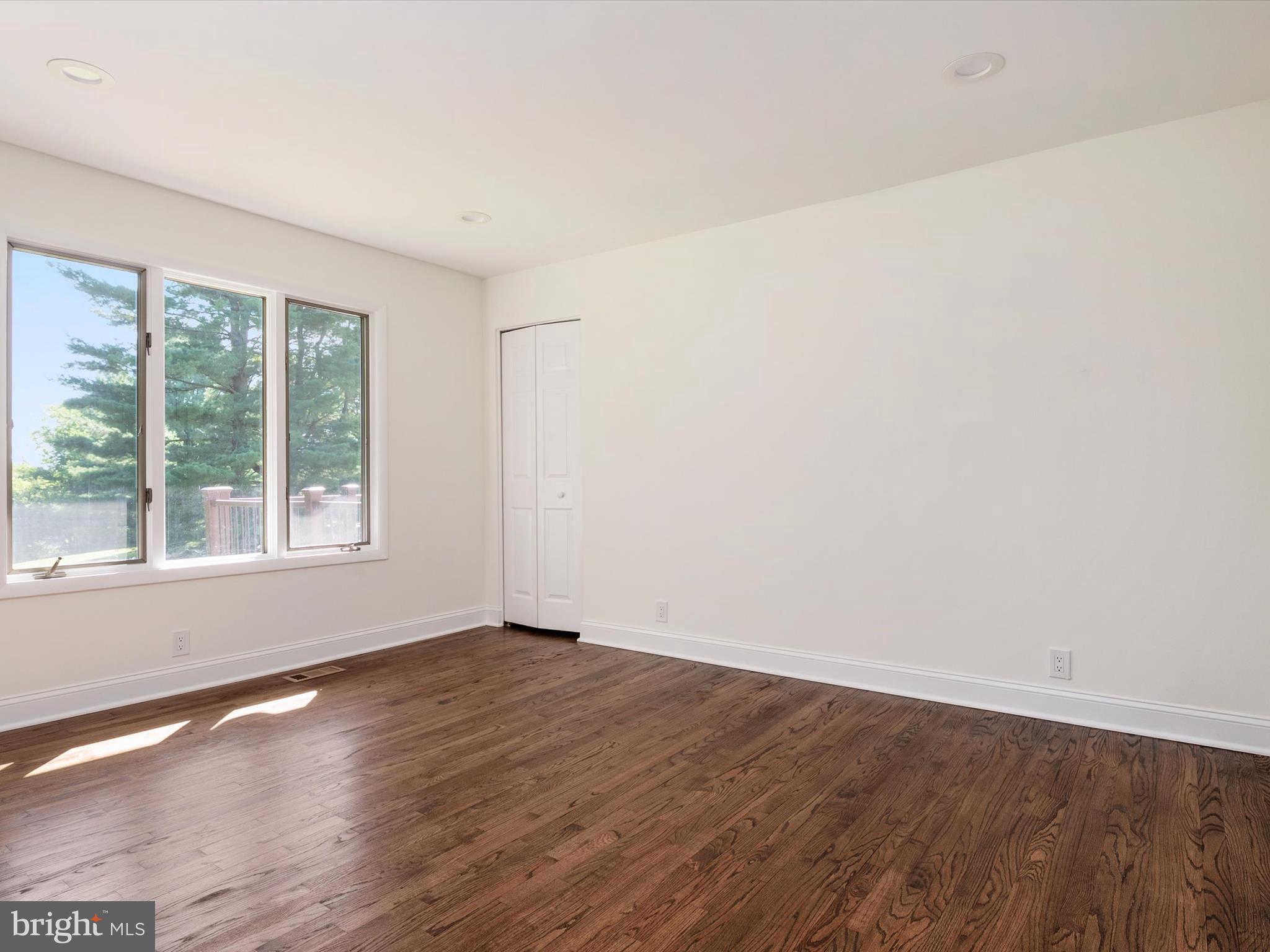 WOODMARK - Residential