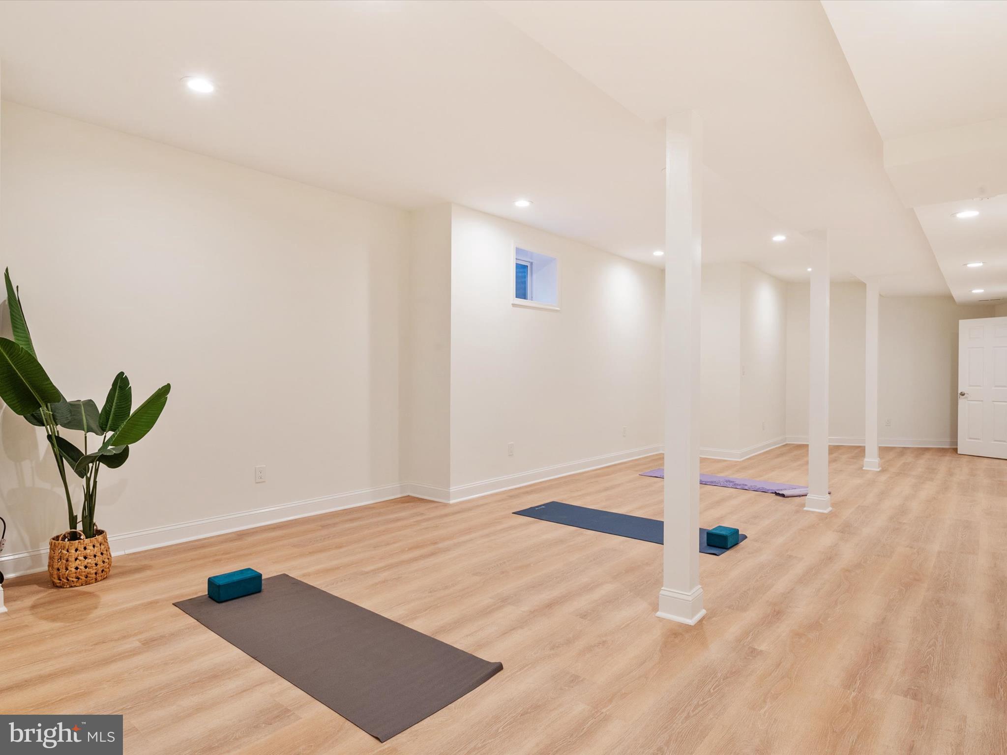 WOODMARK - Residential