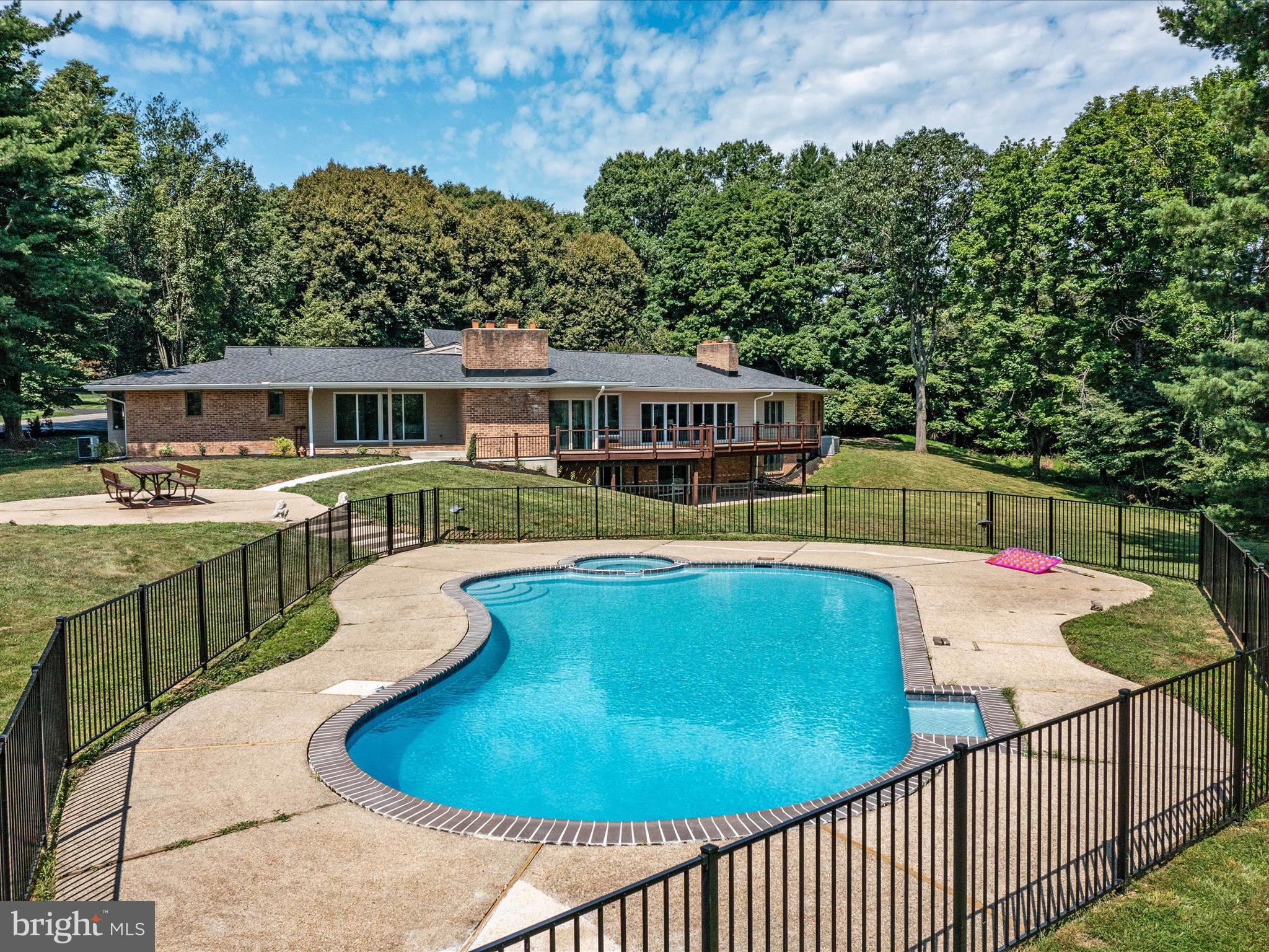 WOODMARK - Residential