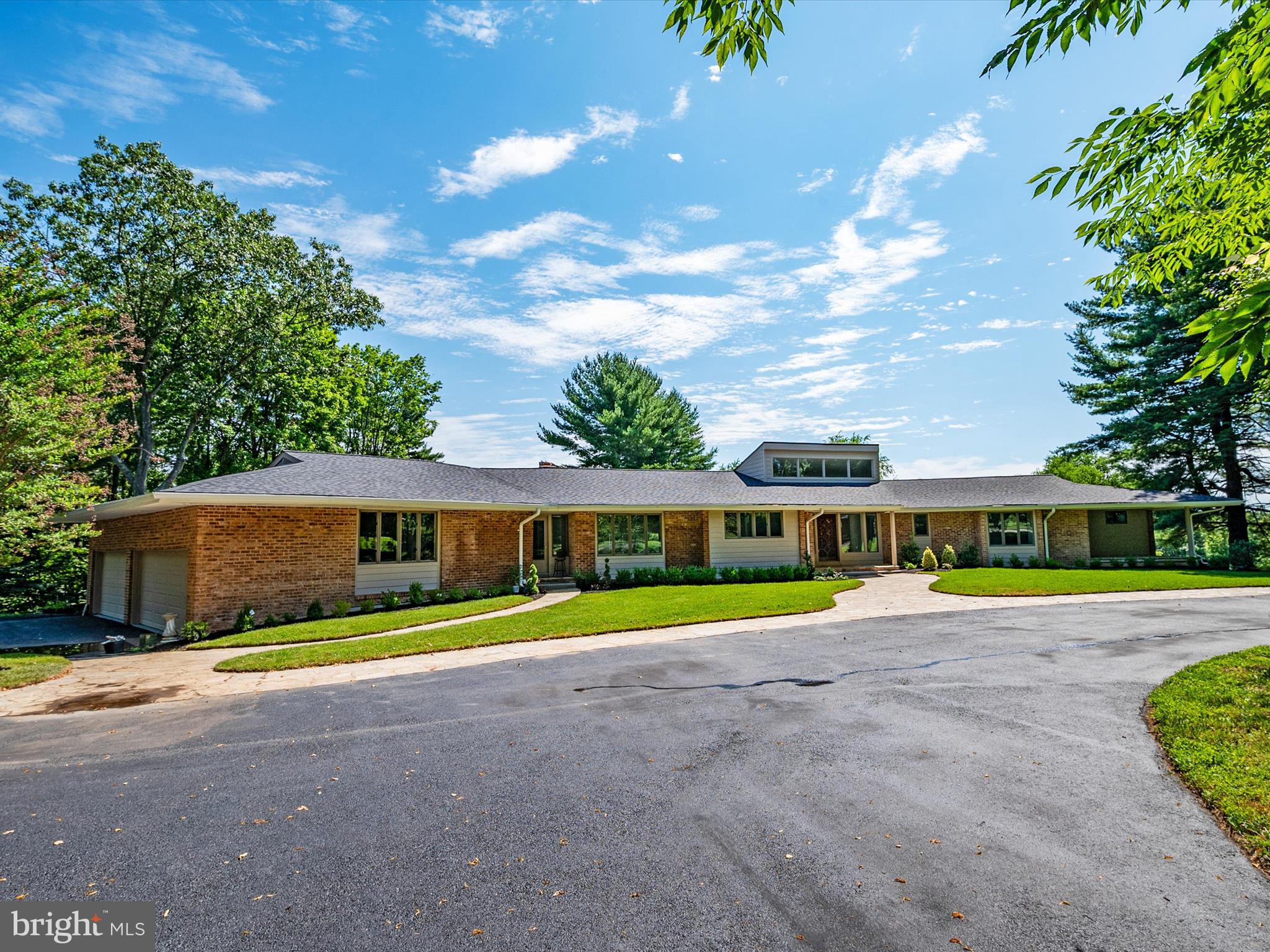 WOODMARK - Residential