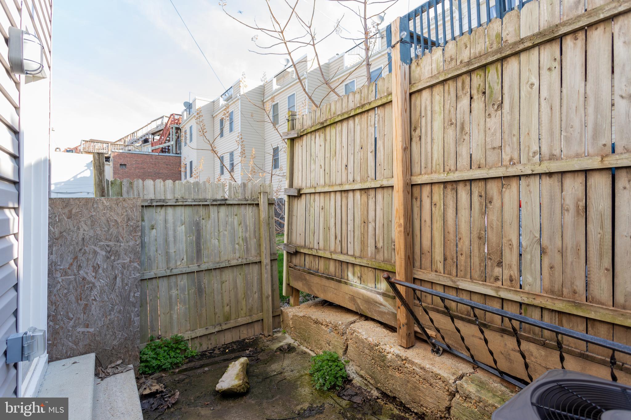 FEDERAL HILL HISTORIC DISTRICT - Residential Lease