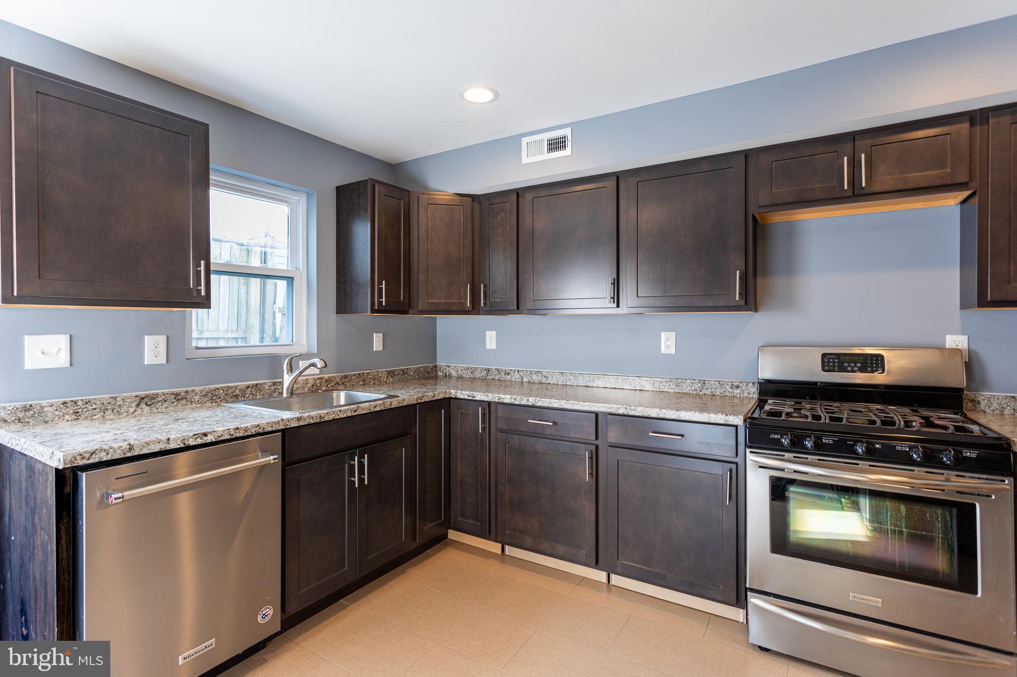 FEDERAL HILL HISTORIC DISTRICT - Residential Lease