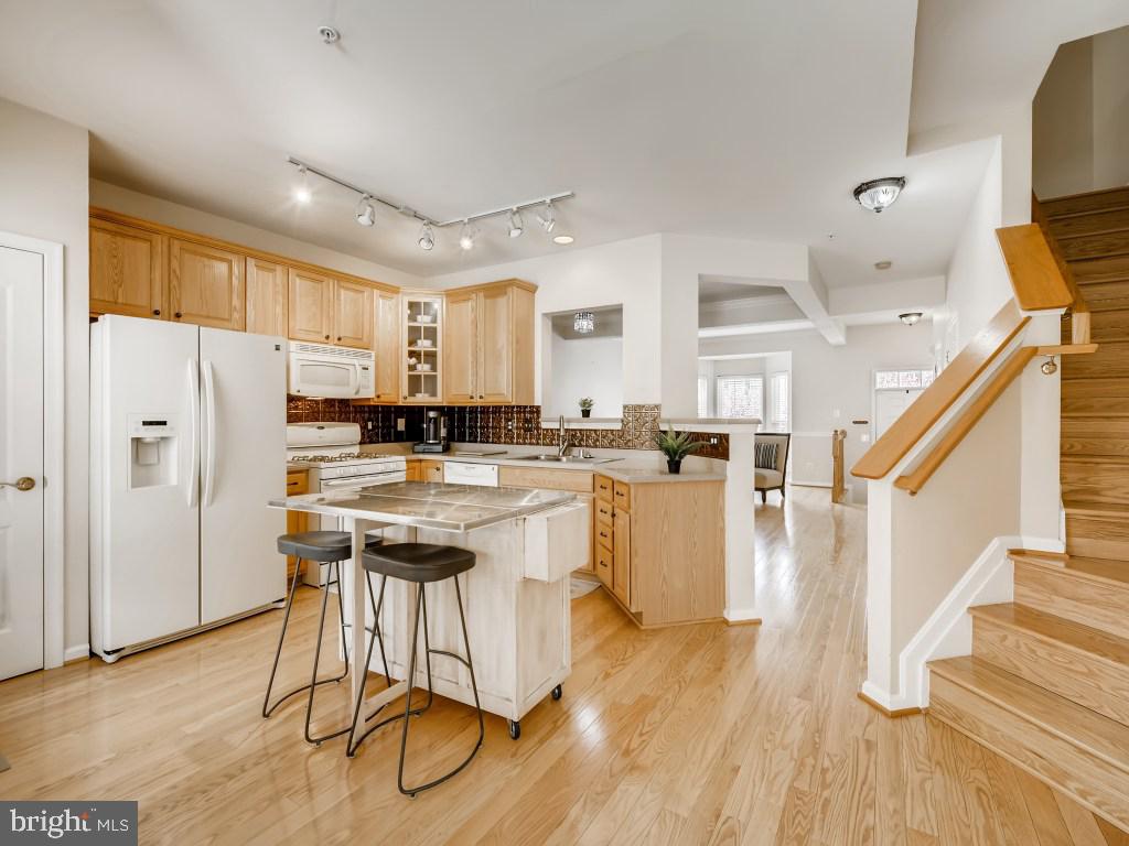 MONMOUTH MEADOWS - Residential