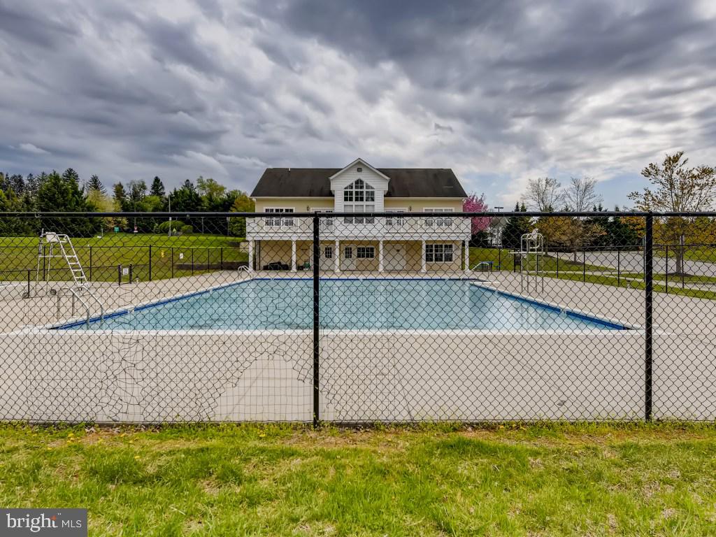 MONMOUTH MEADOWS - Residential