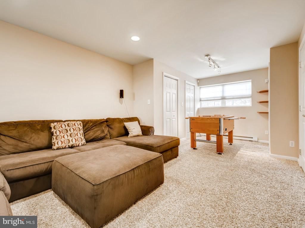 MONMOUTH MEADOWS - Residential