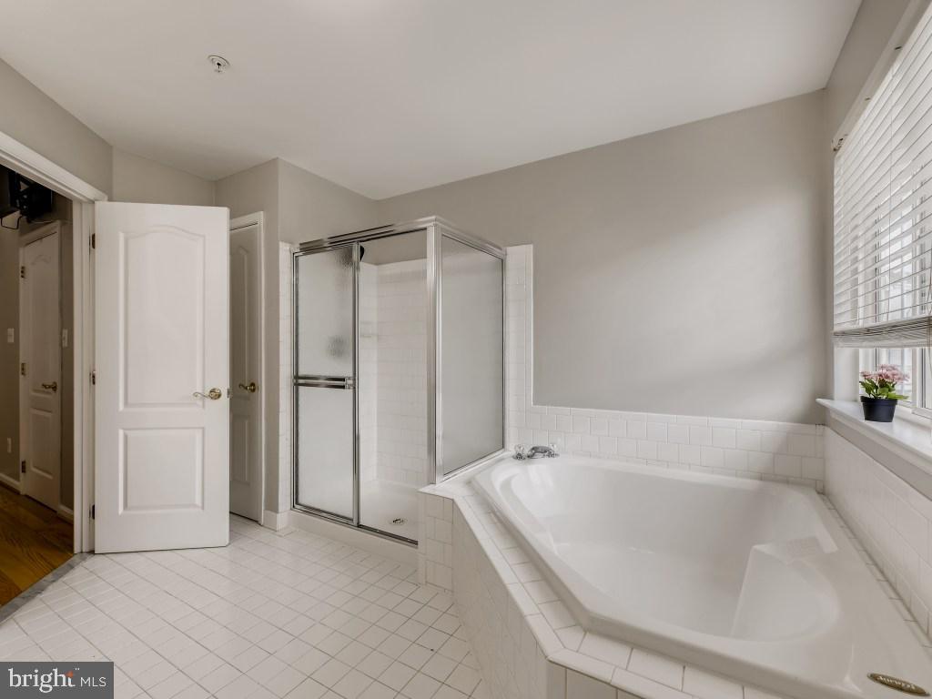 MONMOUTH MEADOWS - Residential