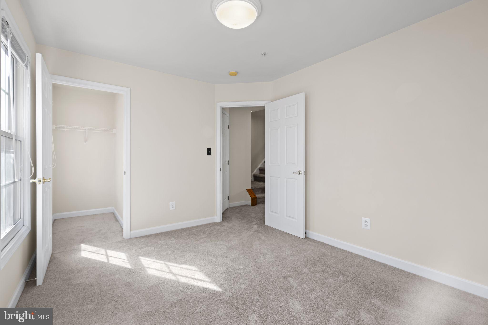 TYSONS VILLAGE - Residential