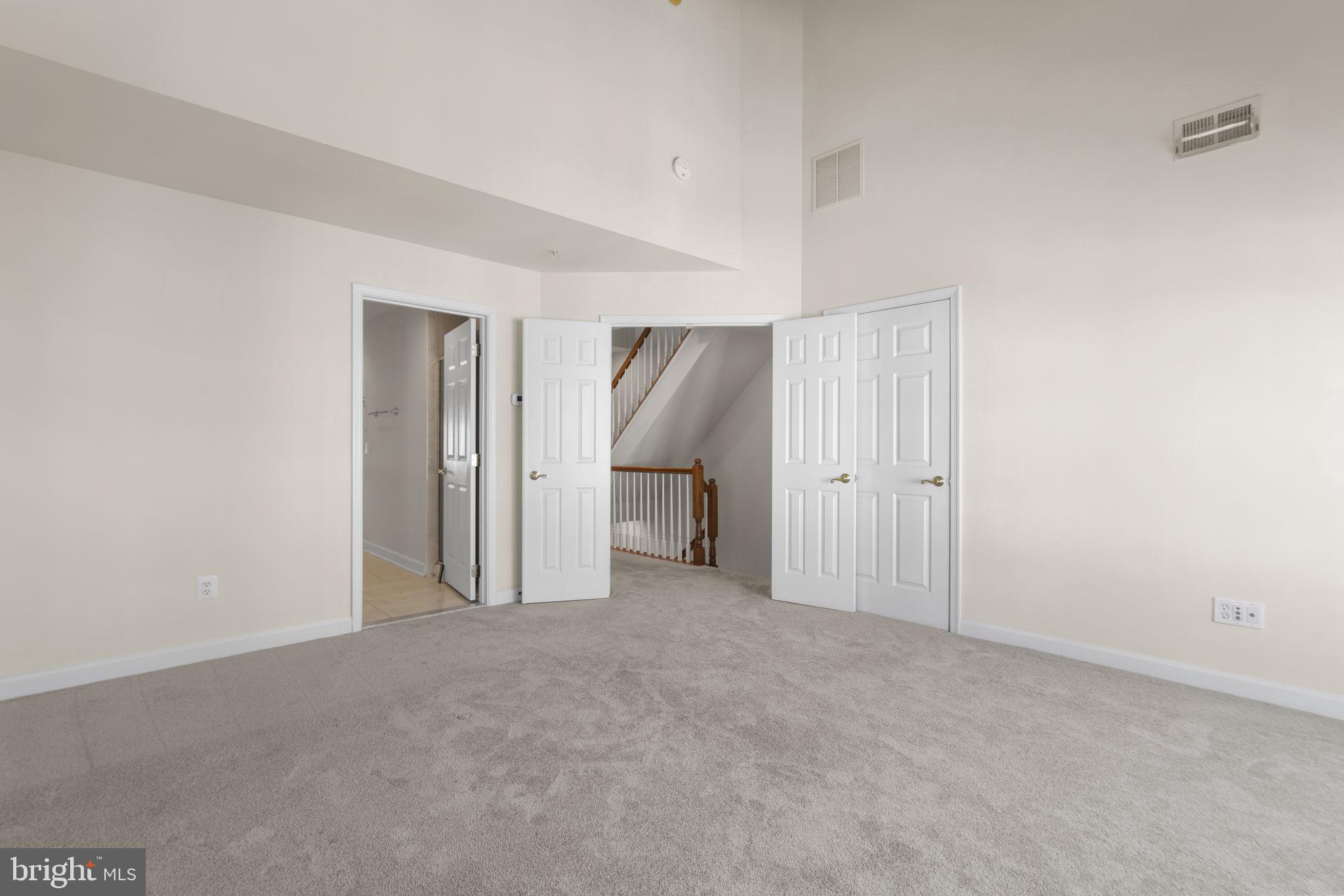 TYSONS VILLAGE - Residential