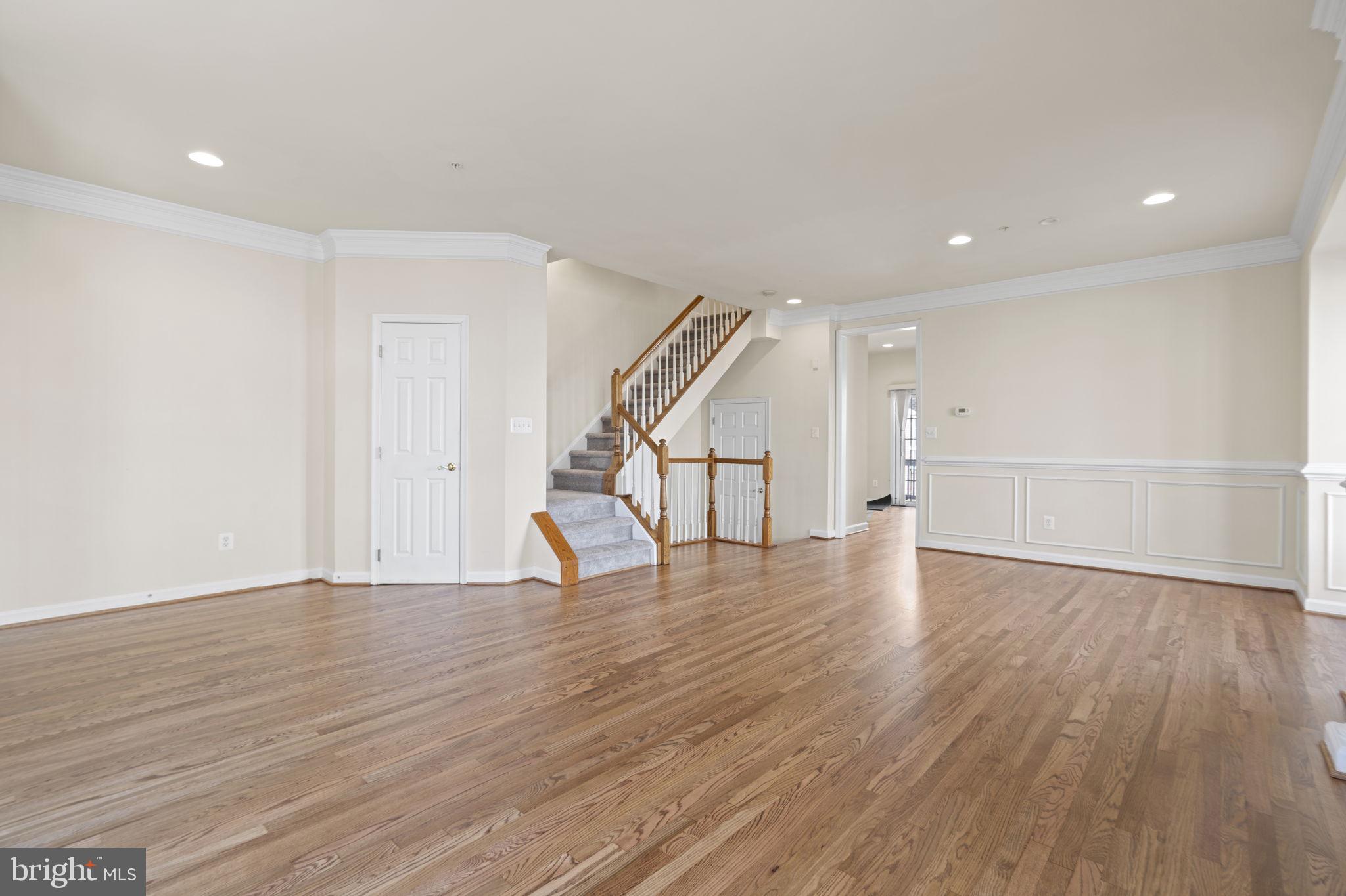 TYSONS VILLAGE - Residential